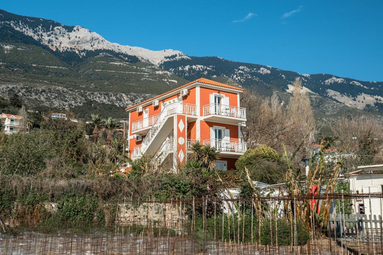 Apartmán Angela Partial Sea View 9 Lourdata  Exteriér fotografie
